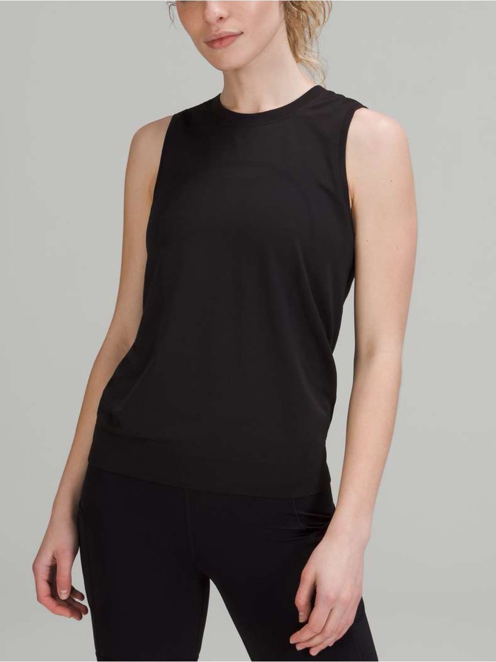 Lululemon Swiftly Relaxed Muscle Tank Top Sz 8 In
Black / Black